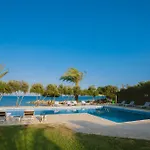 מלון דירות Elya Luxury 4*
