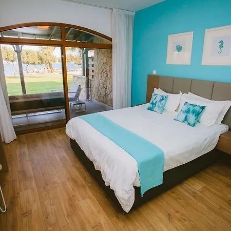 Elya Luxury 4*
