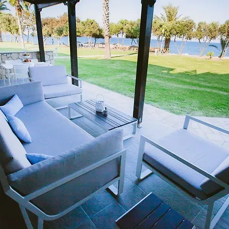 Elya Luxury Agios Theodoros