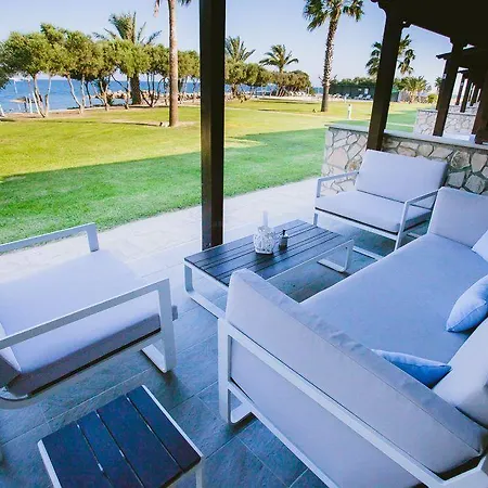 Elya Luxury 4*