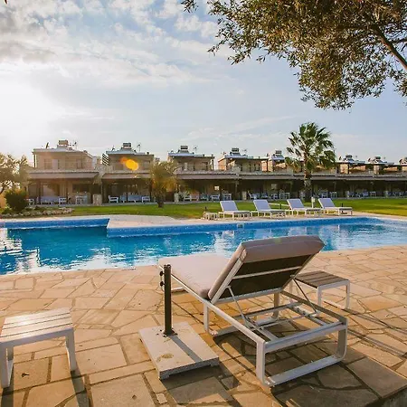 Elya Luxury Hotel apartamentowy 4*