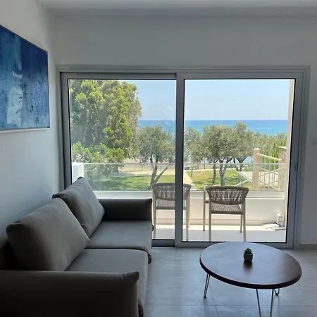 Elya Luxury Lägenhetshotell Agios Theodoros