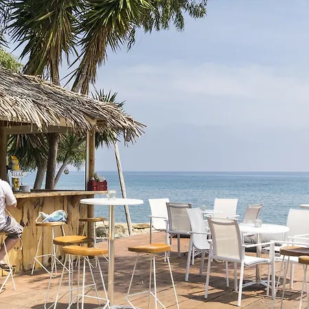 إيليا بيتش لكجري سويتس 4* Agios Theodoros