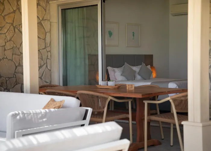 Elya Luxury Aparthotel 4*