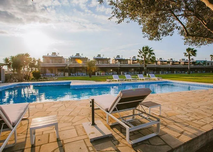 Elya Luxury Апарт-отель 4*